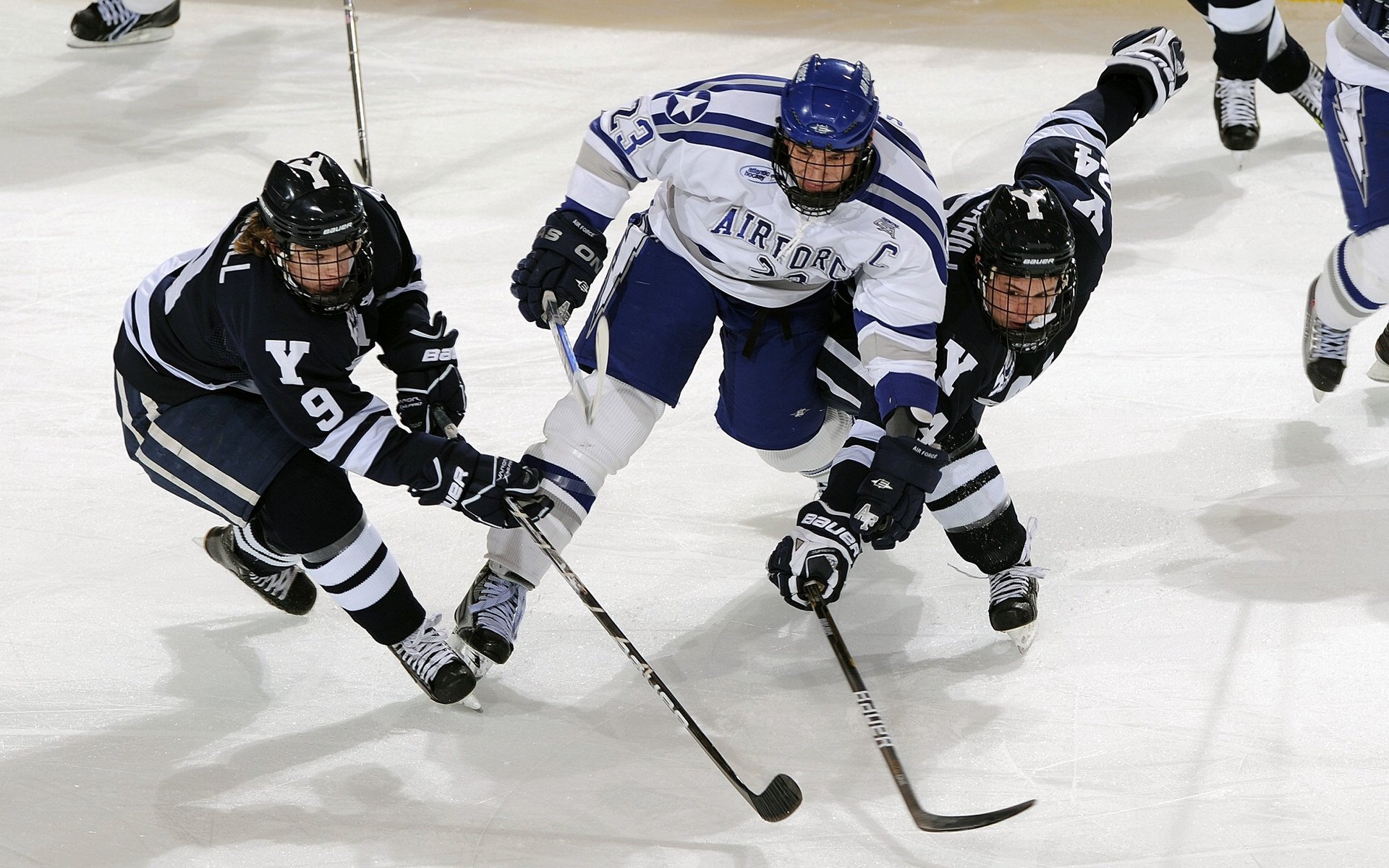 AC Milan-中国足球教练团队结构,中国足球队的教练